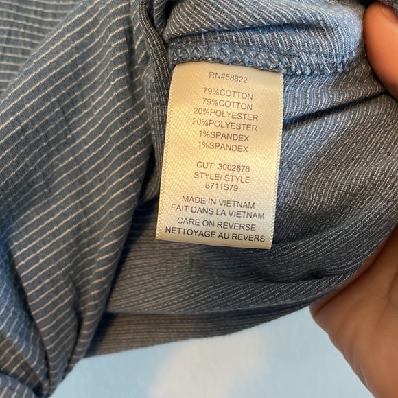 Max Studio | EUC Striped Short-Sleeved Top with Tie Front - Picture 6 of 10